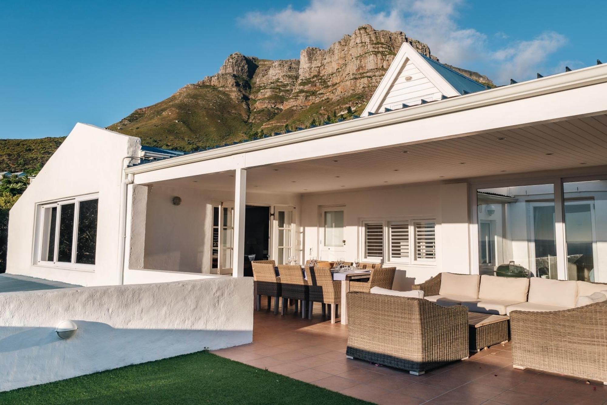 Villa Beautiful Llandudno Cape Town